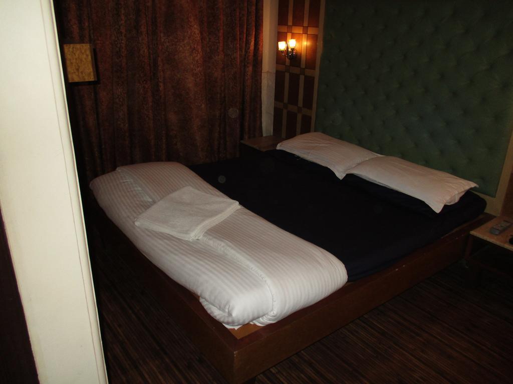 Hotel Park Shilton Mumbai Ngoại thất bức ảnh